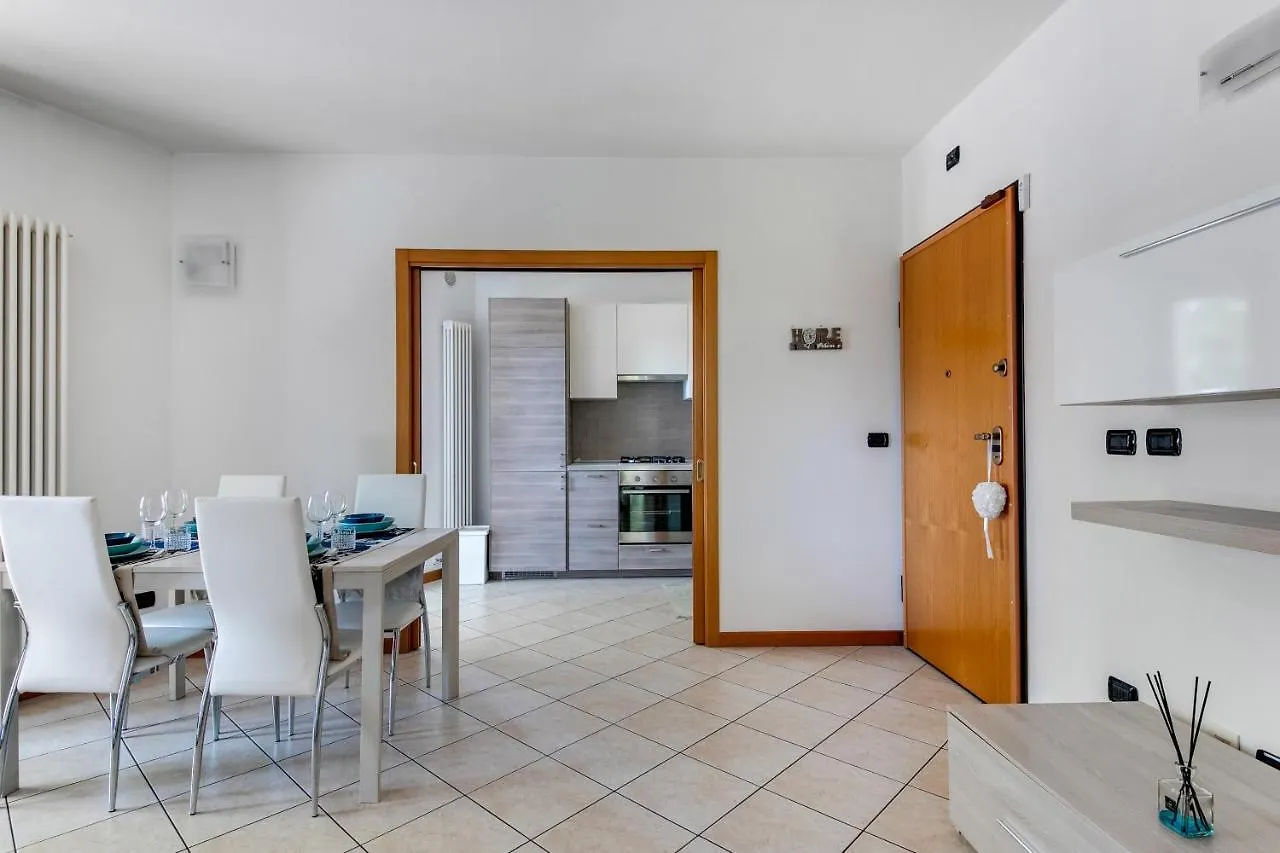 Residenza Quadrifoglio Διαμέρισμα Τσεζένα 0*,